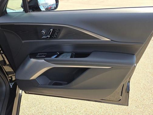 2026 Cadillac LYRIQ Signature Sport