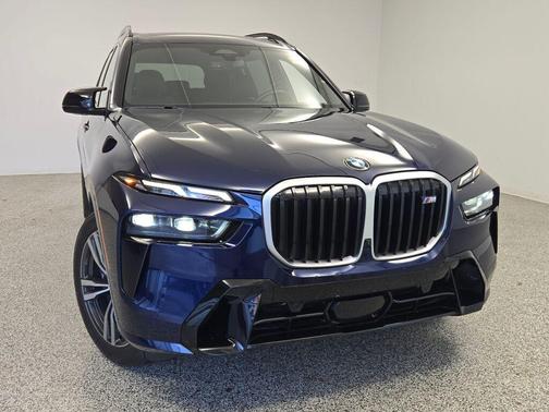 2024 BMW X7 M60i