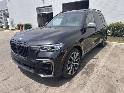 2021 BMW X7 M50i