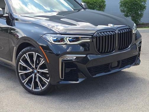 2021 BMW X7 M50i