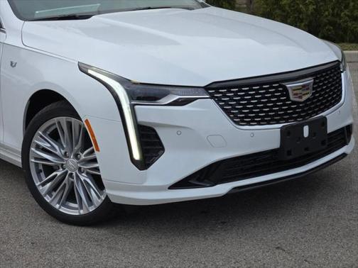 2025 Cadillac CT4 Premium Luxury