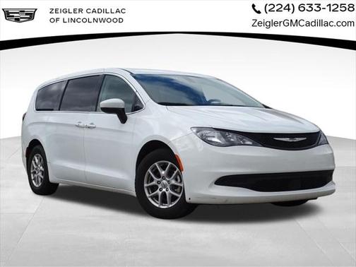 2022 Chrysler Voyager LX