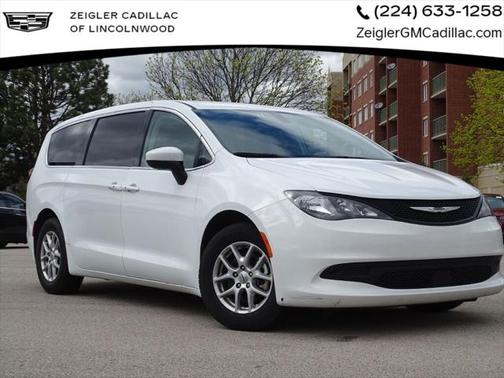 2022 Chrysler Voyager LX