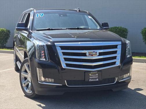 2019 Cadillac Escalade ESV Luxury