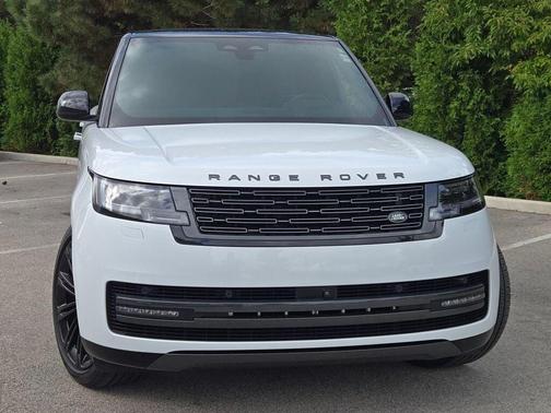 2024 Land Rover Range Rover P530 SE