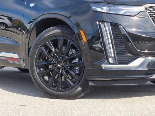 2025 Cadillac XT6 Premium Luxury AWD