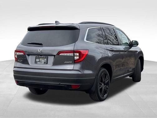 Crystal Black Pearl 2022 Honda Pilot AWD Special Edition