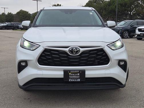 2024 Toyota Highlander LE