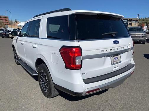 2022 Ford Expedition XLT