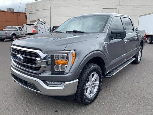 CARBONIZED GRAY METALLIC 2022 Ford F-150 XLT