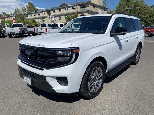 OXFORD WHITE 2025 Ford Expedition ACTIVE