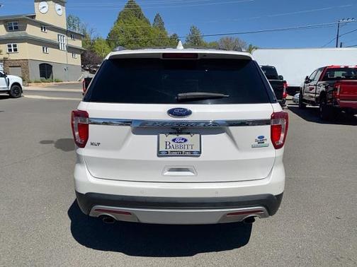 WHITE PLATINUM MET TRI-COAT 2017 Ford Explorer XLT