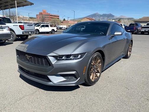 2024 Ford Mustang PREMIUM