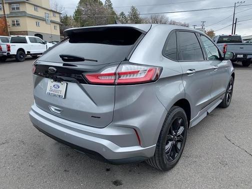 2023 Ford Edge SE