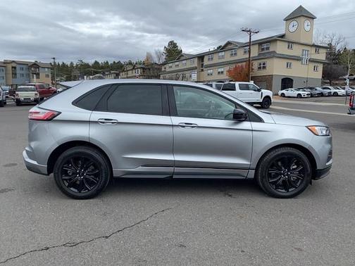 2023 Ford Edge SE