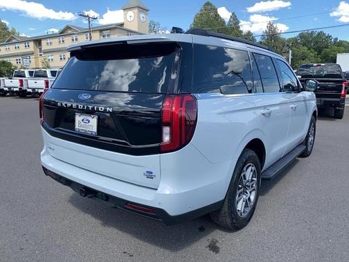 SPACE SILVER METALLIC 2025 Ford Expedition ACTIVE