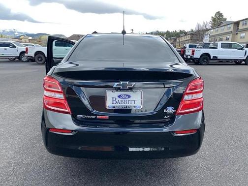 2018 Chevrolet Sonic LT