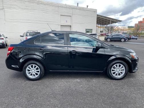 2018 Chevrolet Sonic LT