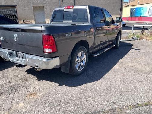 Granite Crystal Clearcoat Metallic 2017 RAM 1500 SLT