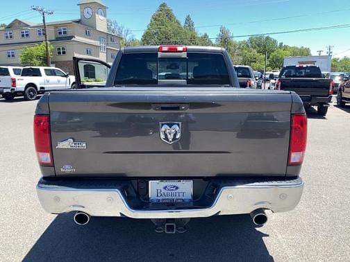 Granite Crystal Clearcoat Metallic 2017 RAM 1500 SLT