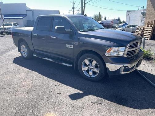 Granite Crystal Clearcoat Metallic 2017 RAM 1500 SLT