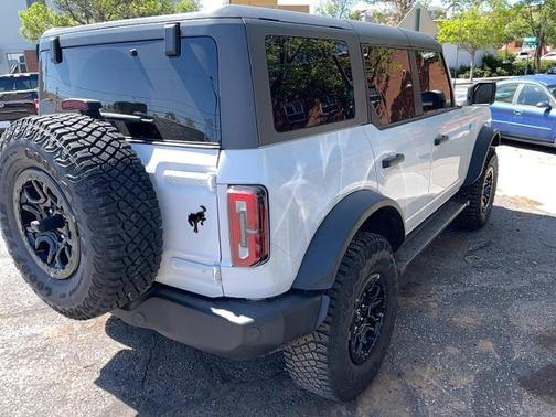 OXFORD WHITE 2023 Ford Bronco WILDTRAK