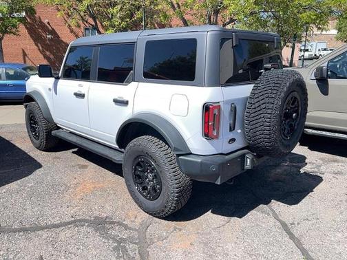 OXFORD WHITE 2023 Ford Bronco WILDTRAK