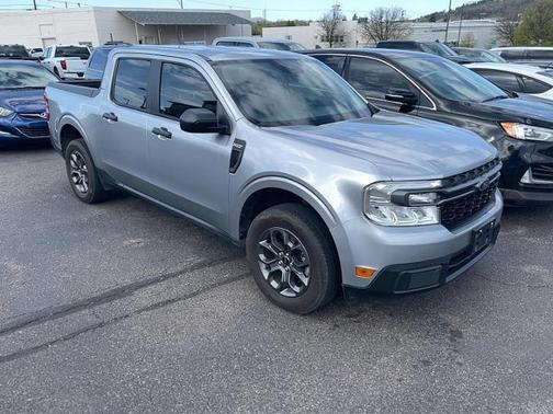 ICONIC SILVER METALLIC 2024 Ford Maverick XLT