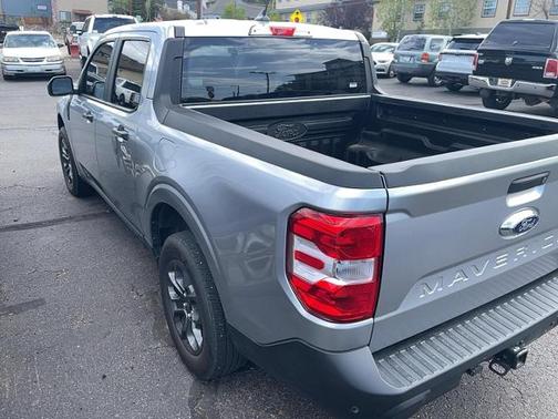 ICONIC SILVER METALLIC 2024 Ford Maverick XLT