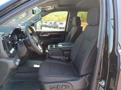 2026 GMC Sierra 2500 SLE