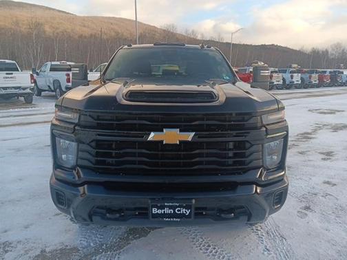 2024 Chevrolet Silverado 2500 Custom