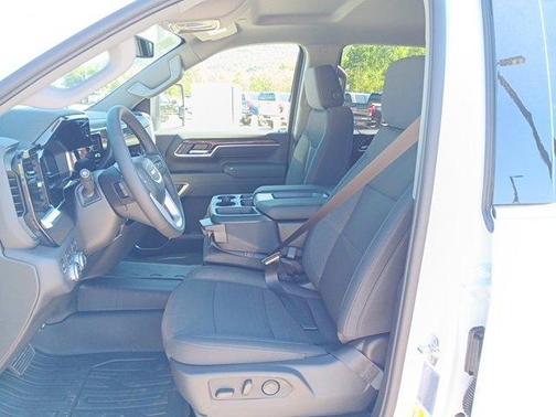 2025 GMC Sierra 2500 SLE