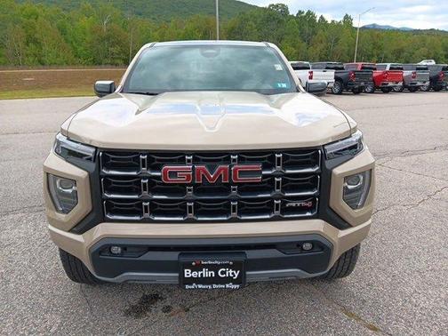 2024 GMC Canyon AT4