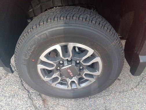 2026 GMC Sierra 2500 SLE