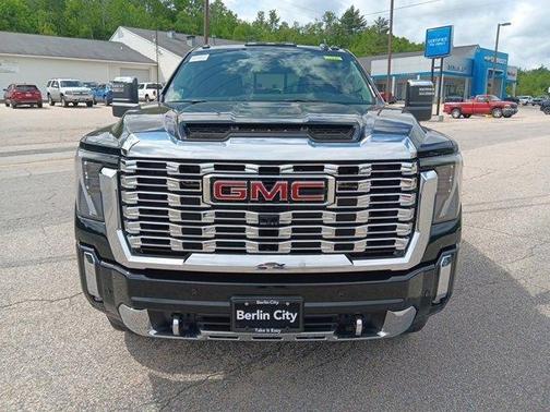 2025 GMC Sierra 2500 Denali