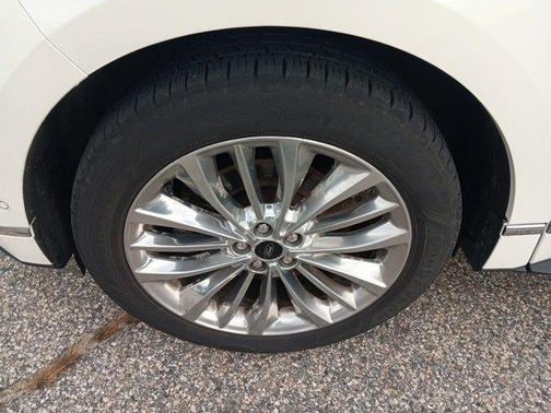 2020 Ford Edge Titanium