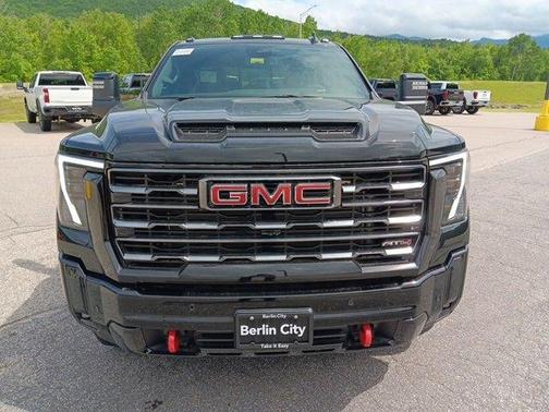 2025 GMC Sierra 2500 AT4