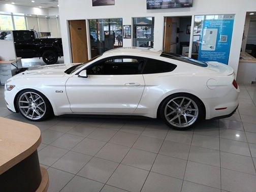 2017 Ford Mustang GT Premium