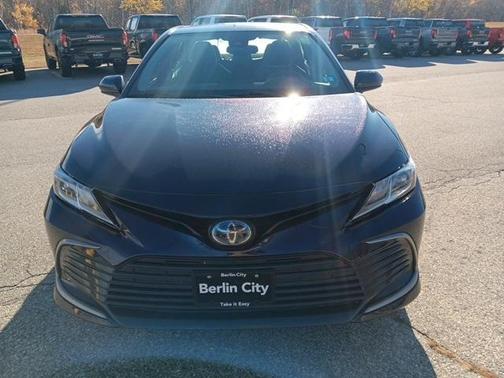 2021 Toyota Camry Hybrid LE