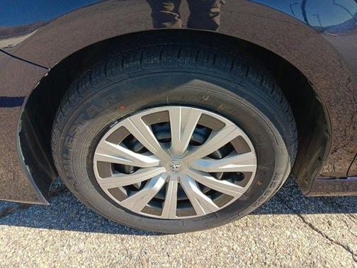 2021 Toyota Camry Hybrid LE