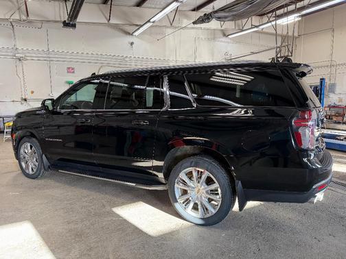 2024 Chevrolet Suburban High Country