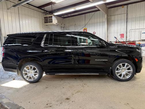 2024 Chevrolet Suburban High Country
