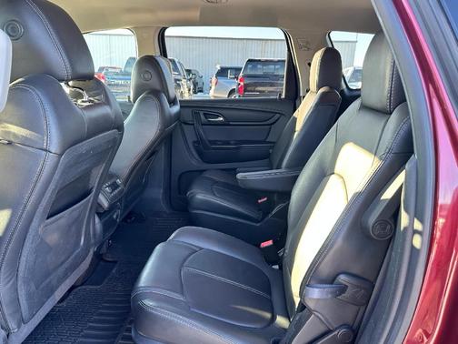 2017 Chevrolet Traverse 2LT