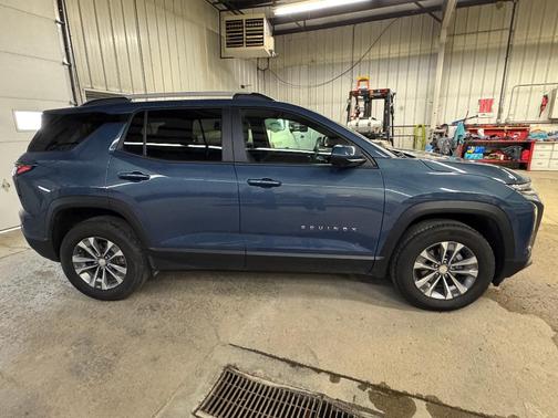 Lakeshore Blue Metallic 2025 Chevrolet Equinox LT