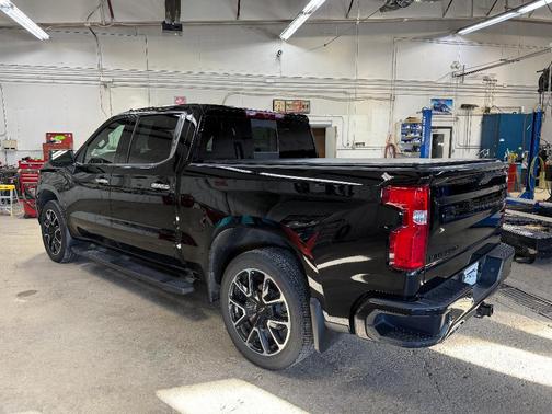 2022 Chevrolet Silverado 1500 Limited High Country