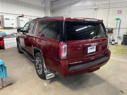 2019 GMC Yukon XL SLT
