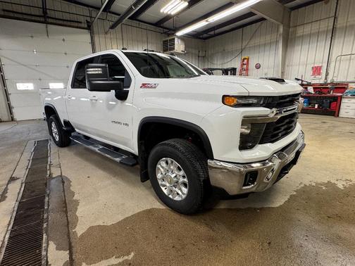 Summit White 2025 Chevrolet Silverado 2500 LT