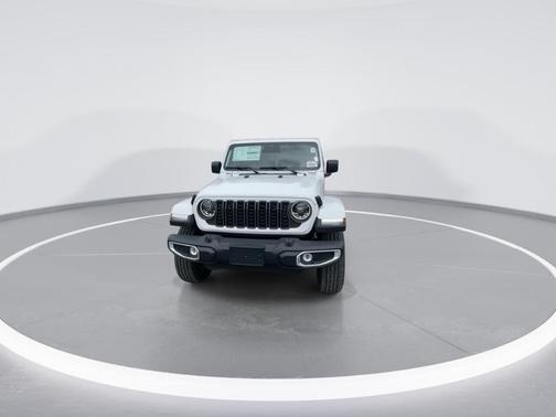 Bright White 2026 Jeep Gladiator Sport