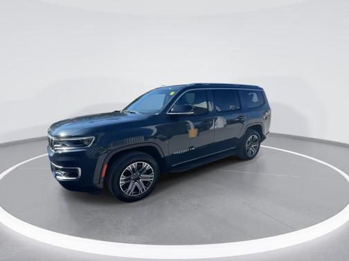 Gray 2024 Jeep Wagoneer Series II