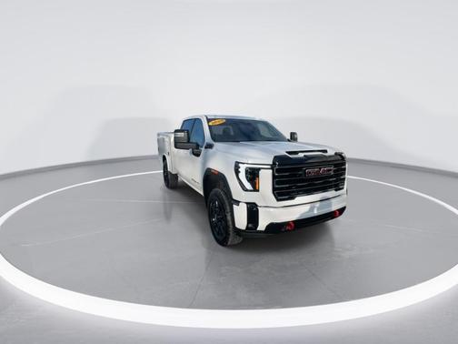 2025 GMC Sierra 2500 AT4